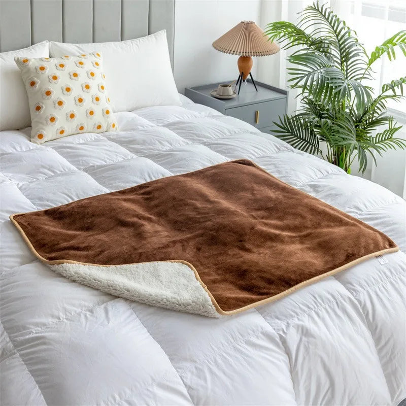 Waterproof Pet Blankets for Beds Soft Sherpa Fleece Dog Cat Blanket Double Side Flannel Warm Sofa Throw Blanket Pet Sleeping Mat