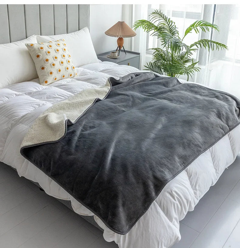 Waterproof Pet Blankets for Beds Soft Sherpa Fleece Dog Cat Blanket Double Side Flannel Warm Sofa Throw Blanket Pet Sleeping Mat