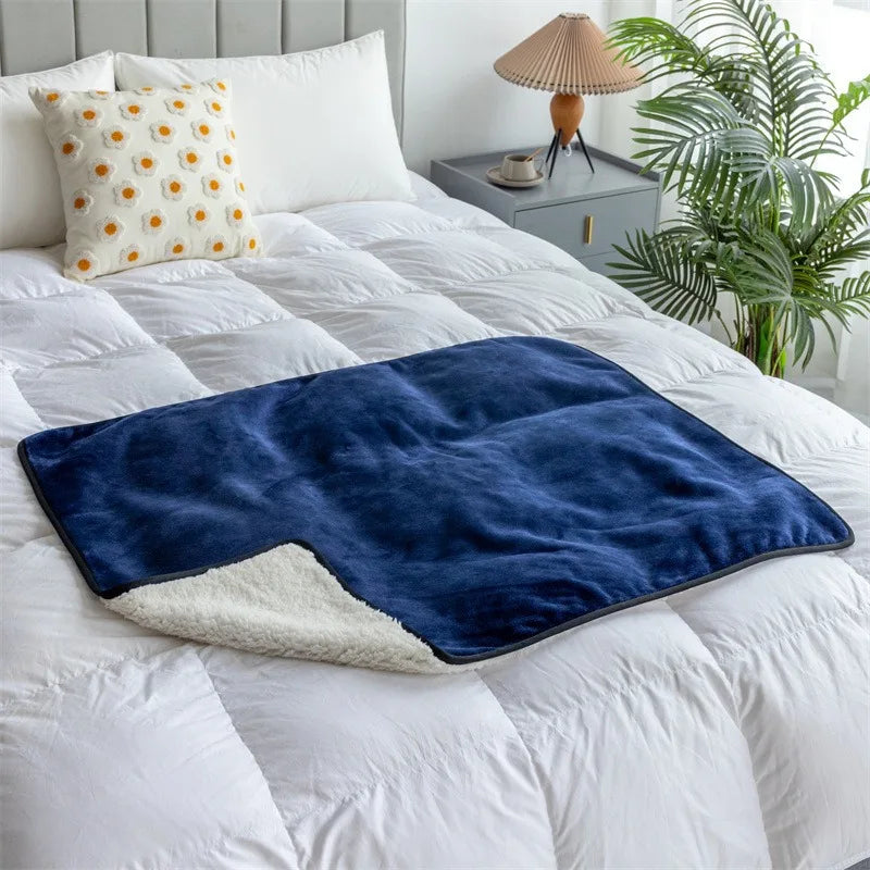 Waterproof Pet Blankets for Beds Soft Sherpa Fleece Dog Cat Blanket Double Side Flannel Warm Sofa Throw Blanket Pet Sleeping Mat