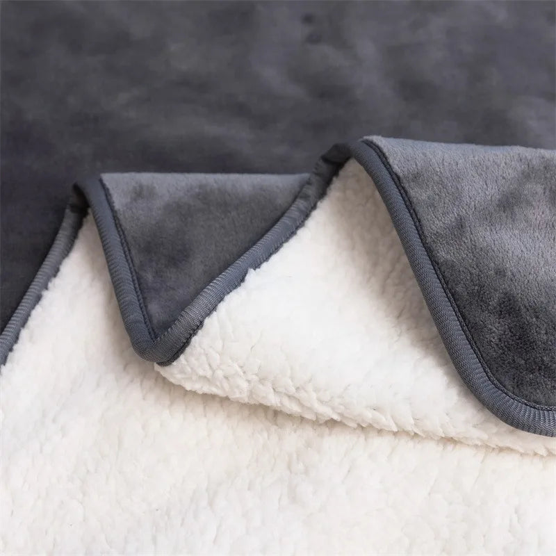 Waterproof Pet Blankets for Beds Soft Sherpa Fleece Dog Cat Blanket Double Side Flannel Warm Sofa Throw Blanket Pet Sleeping Mat