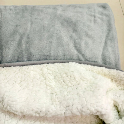 Waterproof Pet Blankets for Beds Soft Sherpa Fleece Dog Cat Blanket Double Side Flannel Warm Sofa Throw Blanket Pet Sleeping Mat